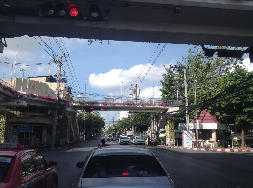 ถนน-6