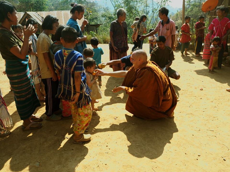 พระ-8