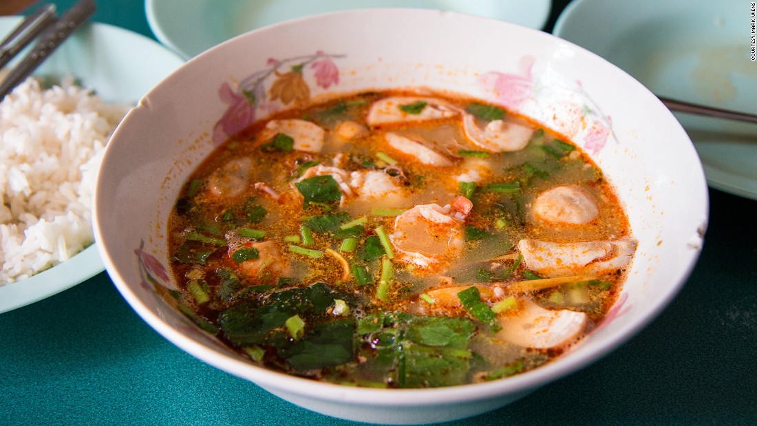 151215113406-40-thai-food-1-tom-yum-goong-1-super-169(1)