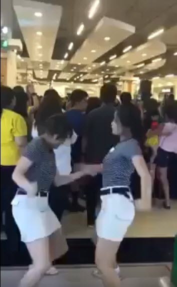 สาวพนักงานสเวนเซ่นเต้น-9