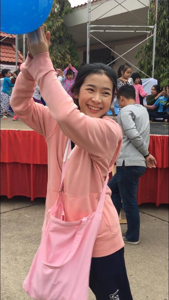 สาวพยาบาลเต้น-1
