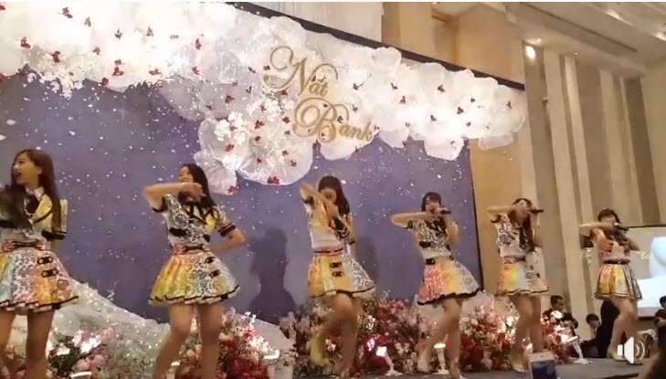 BNK48งานเเต่ง-2